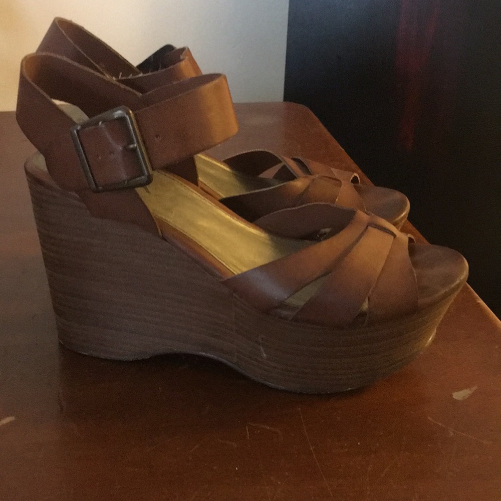Mia Jukebox Wedges